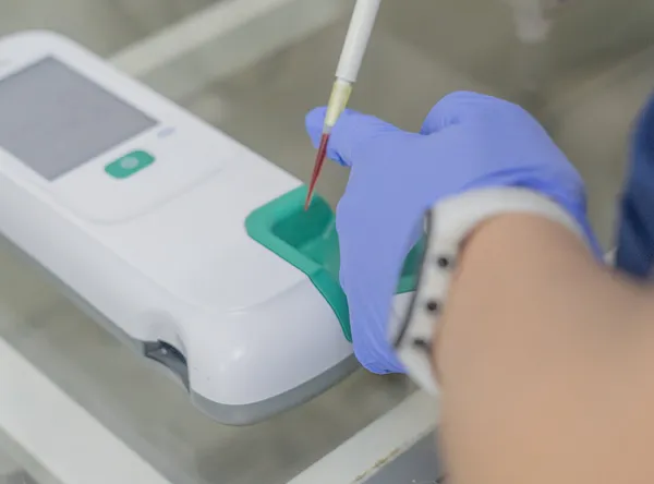Diagnóstico por Imágenes y Laboratorio